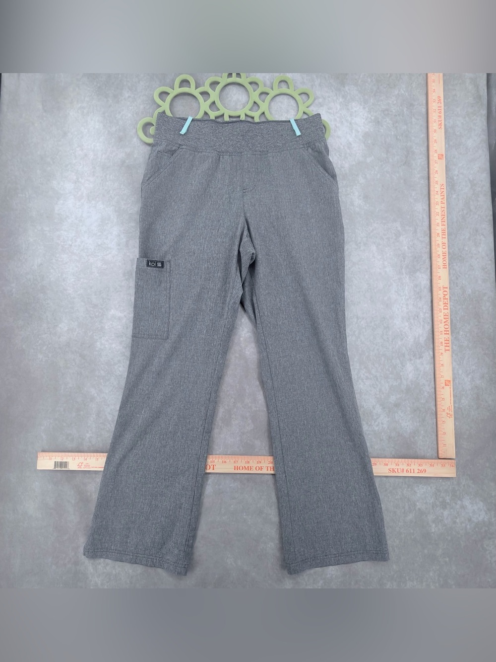 koi Gray heather Flare scrub pants women Small